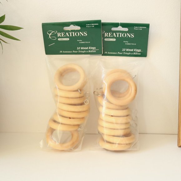 Vintage Wood Curtain Rings - Picture 1 of 1